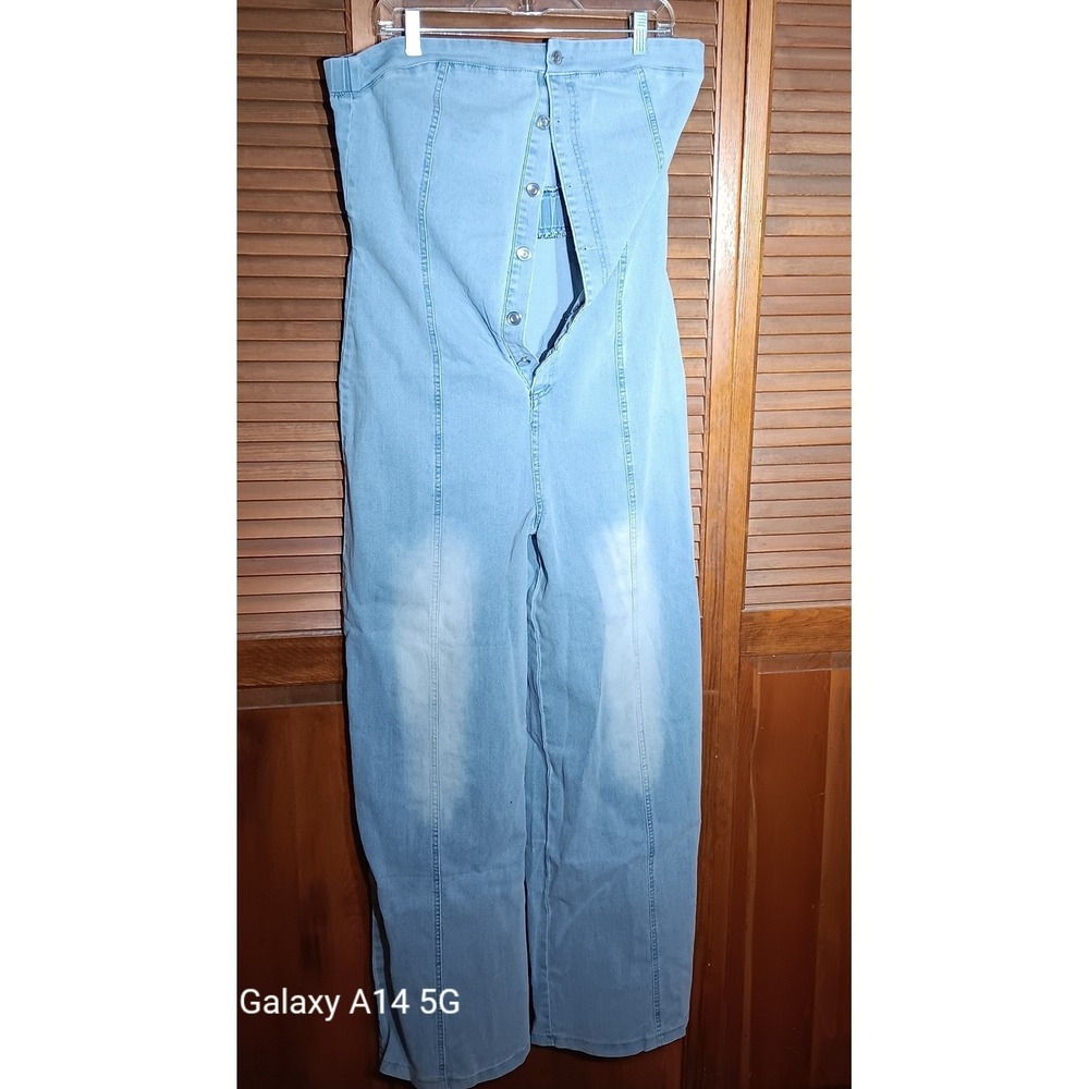 Womens Denim Jumpsuit Light Wash Blue Button Front Wide Leg Utility XL 19x40x31 - Picture 7 of 10